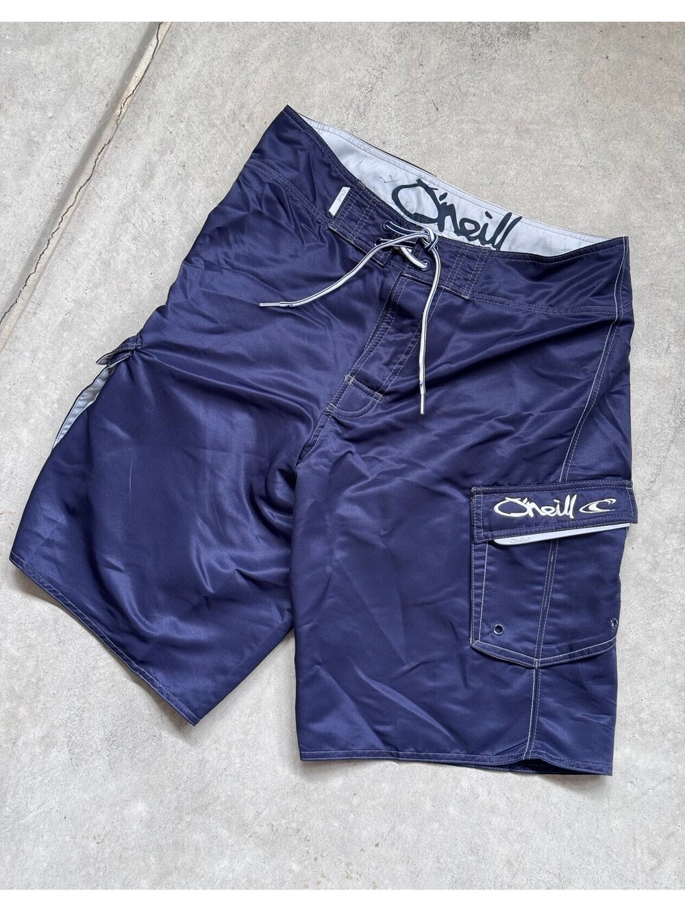Vintage Y2K O'Neill Navy Blue Cargo Board Shorts Size 32